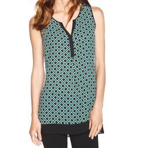 White House Black market lightweight Top